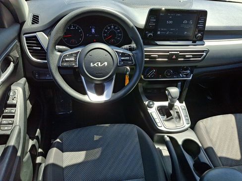 Certified 2023 Kia Seltos LX AWD/4WD image 11