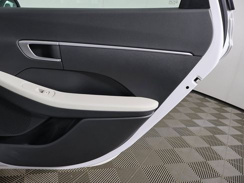 Certified 2025 Hyundai Sonata SE image 21