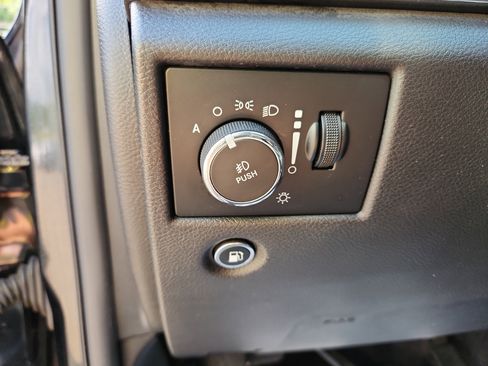 Used 2019 Jeep Grand Cherokee Trailhawk w/ Trailhawk Luxury Group image 29