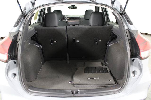 Certified 2022 Nissan Kicks SR w/ Interior Electronics Package FWD image 18