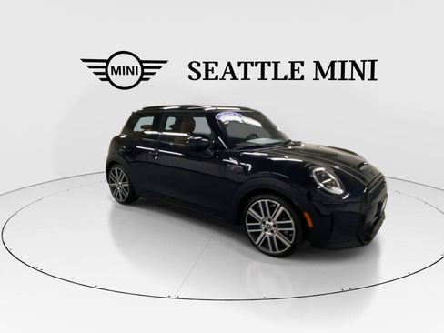 Used 2024 MINI Cooper S FWD image 2