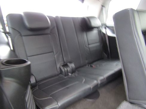 Used 2016 Chevrolet Tahoe LT image 13