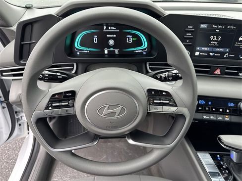 New 2026 Hyundai Elantra Blue image 23