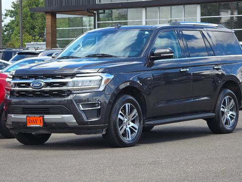 Used 2024 Ford Expedition Limited AWD/4WD image 10