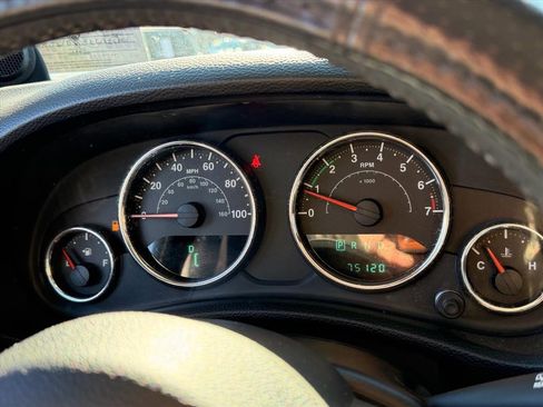 Used 2014 Jeep Wrangler Sahara w/ Connectivity Group image 19