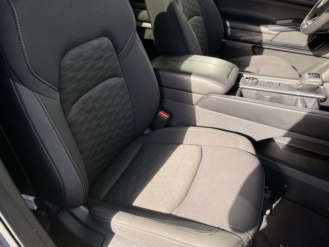 Used 2024 Nissan Pathfinder SV AWD/4WD image 24
