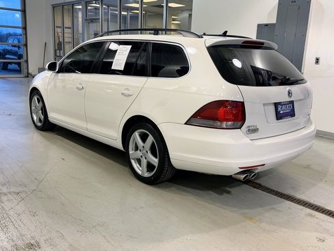 Used 2010 Volkswagen Jetta TDI image 5