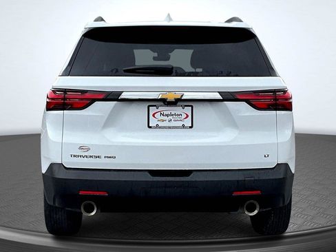 Used 2023 Chevrolet Traverse LT w/ LT Premium Package image 4