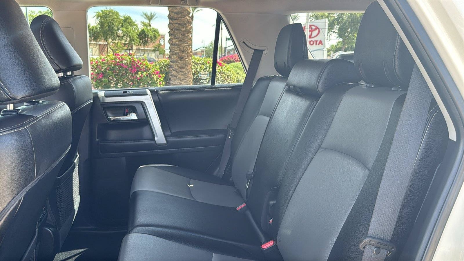 Used 2023 Toyota 4Runner SR5 Premium w/ Moonroof Package RWD image 32
