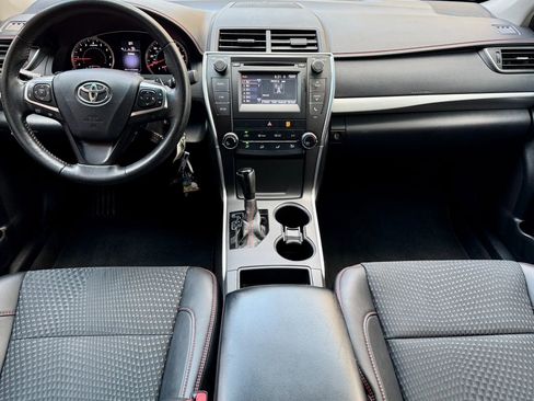 Used 2015 Toyota Camry SE image 15