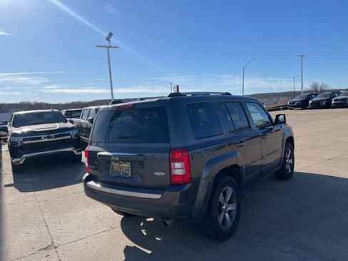 Used 2016 Jeep Patriot High Altitude image 9