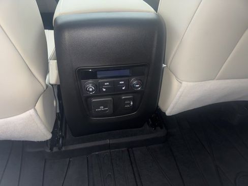 Used 2023 Buick Enclave Avenir w/ Avenir Technology Package image 24