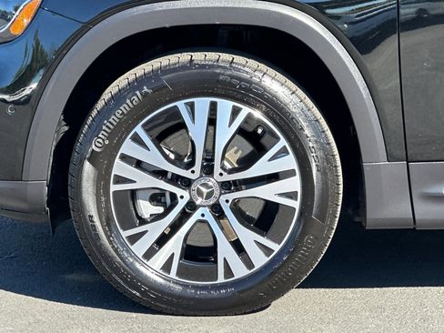 Certified 2025 Mercedes-Benz GLB 250 4MATIC image 26