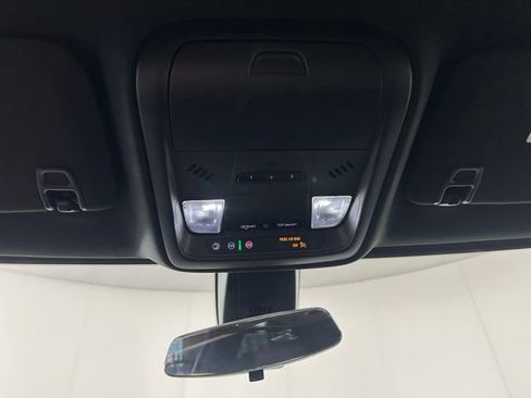 Used 2024 Cadillac XT5 Luxury w/ LPO, Floor Liner Package FWD image 21