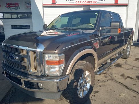 Used 2008 Ford F250 Lariat image 2