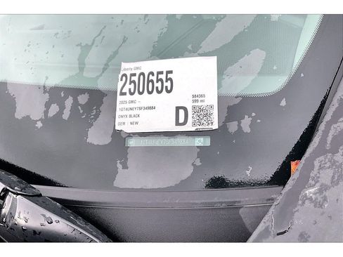 New 2025 GMC Sierra 2500 SLT image 8