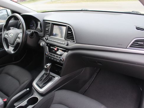 Used 2017 Hyundai Elantra Value Edition image 41