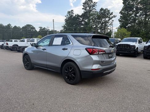 Used 2024 Chevrolet Equinox LT AWD/4WD image 4