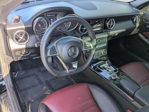 Used 2018 Mercedes-Benz SLC 300 image 10