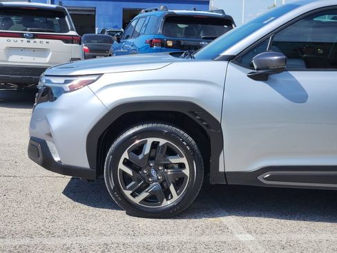 Used 2025 Subaru Forester Limited AWD/4WD image 7