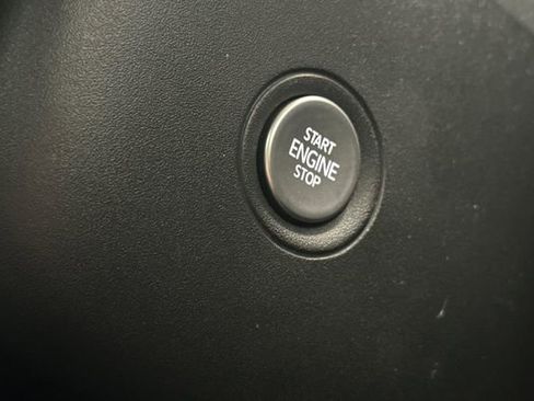 Certified 2022 Volkswagen ID.4 Pro S image 28