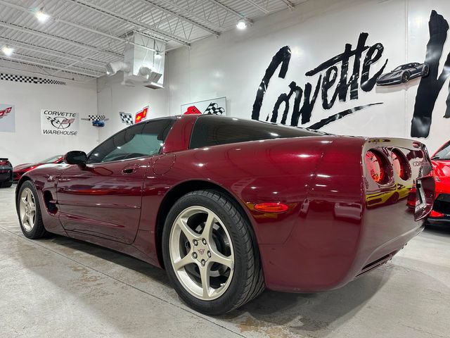 Used 2003 Chevrolet Corvette Coupe w/ Preferred Equipment Group RWD image 4