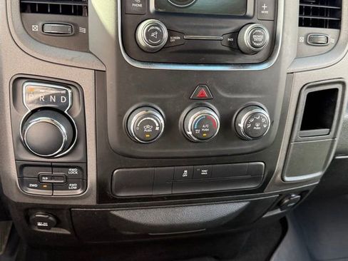 Used 2019 RAM 1500 Express w/ Express Value Package AWD/4WD image 19