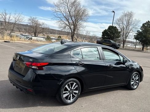Used 2021 Nissan Versa SV image 7