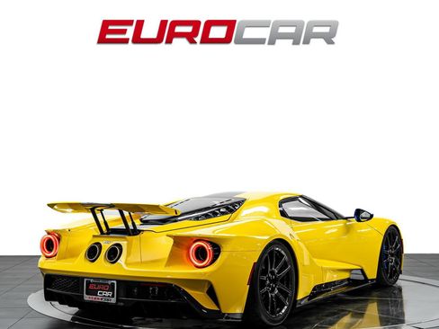 Used 2020 Ford GT Carbon Series RWD image 5