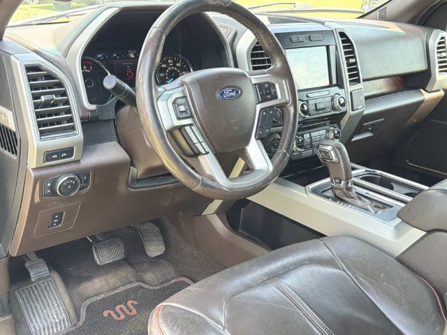 Used 2017 Ford F150 King Ranch w/ Equipment Group 601A Luxury AWD/4WD image 20