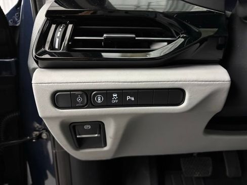 Certified 2026 Acura MDX FWD w/ Technology Package image 27