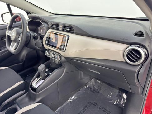 Used 2022 Nissan Versa SV w/ Electronics Package image 13