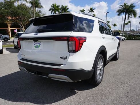 New 2026 Ford Explorer Platinum image 8