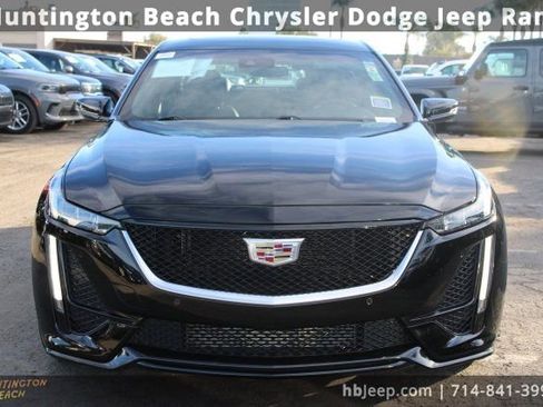 Used 2023 Cadillac CT5 Sport image 2