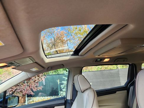 Used 2023 Honda Odyssey Elite image 33