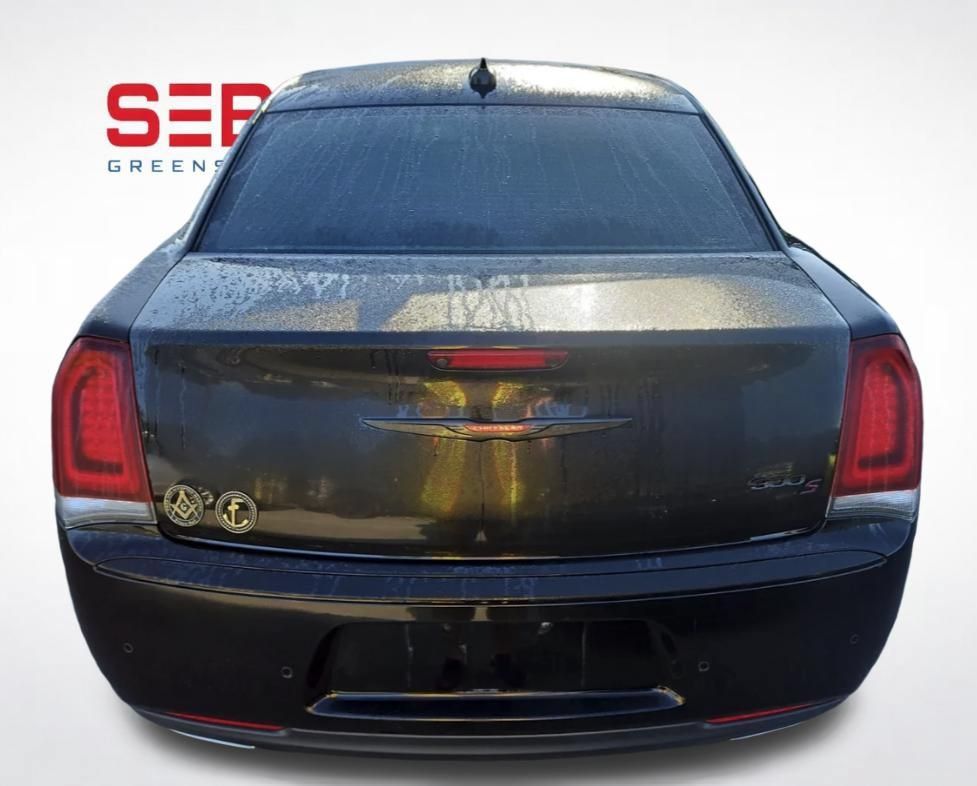Used 2023 Chrysler 300 S w/ Comfort Group RWD image 3