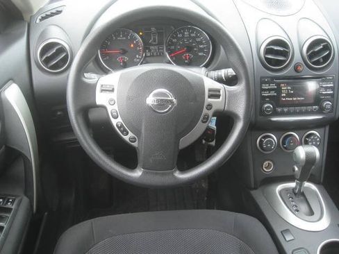 Used 2014 Nissan Rogue S w/ Convenience Package AWD/4WD image 15