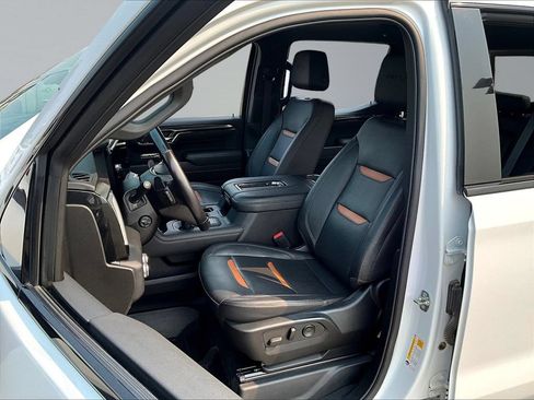 Used 2022 GMC Sierra 1500 AT4 w/ AT4 Premium Package AWD/4WD image 24