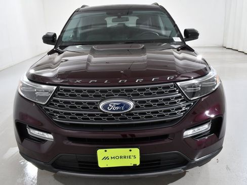 Used 2023 Ford Explorer XLT w/ Equipment Group 202A image 3
