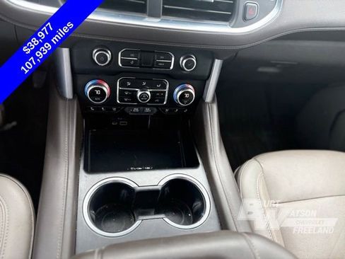 Used 2021 GMC Yukon XL SLT w/ SLT Luxury Plus Package AWD/4WD image 22