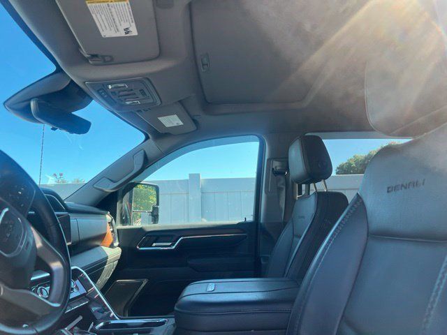 Used 2024 GMC Sierra 2500 Denali w/ Denali Reserve Package AWD/4WD image 8