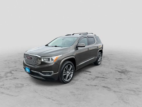 Used 2019 GMC Acadia Denali w/ GMC Pro Grade Package AWD/4WD image 4