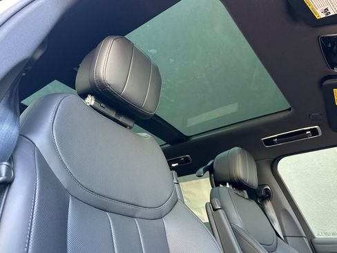 New 2026 Land Rover Range Rover SE image 24