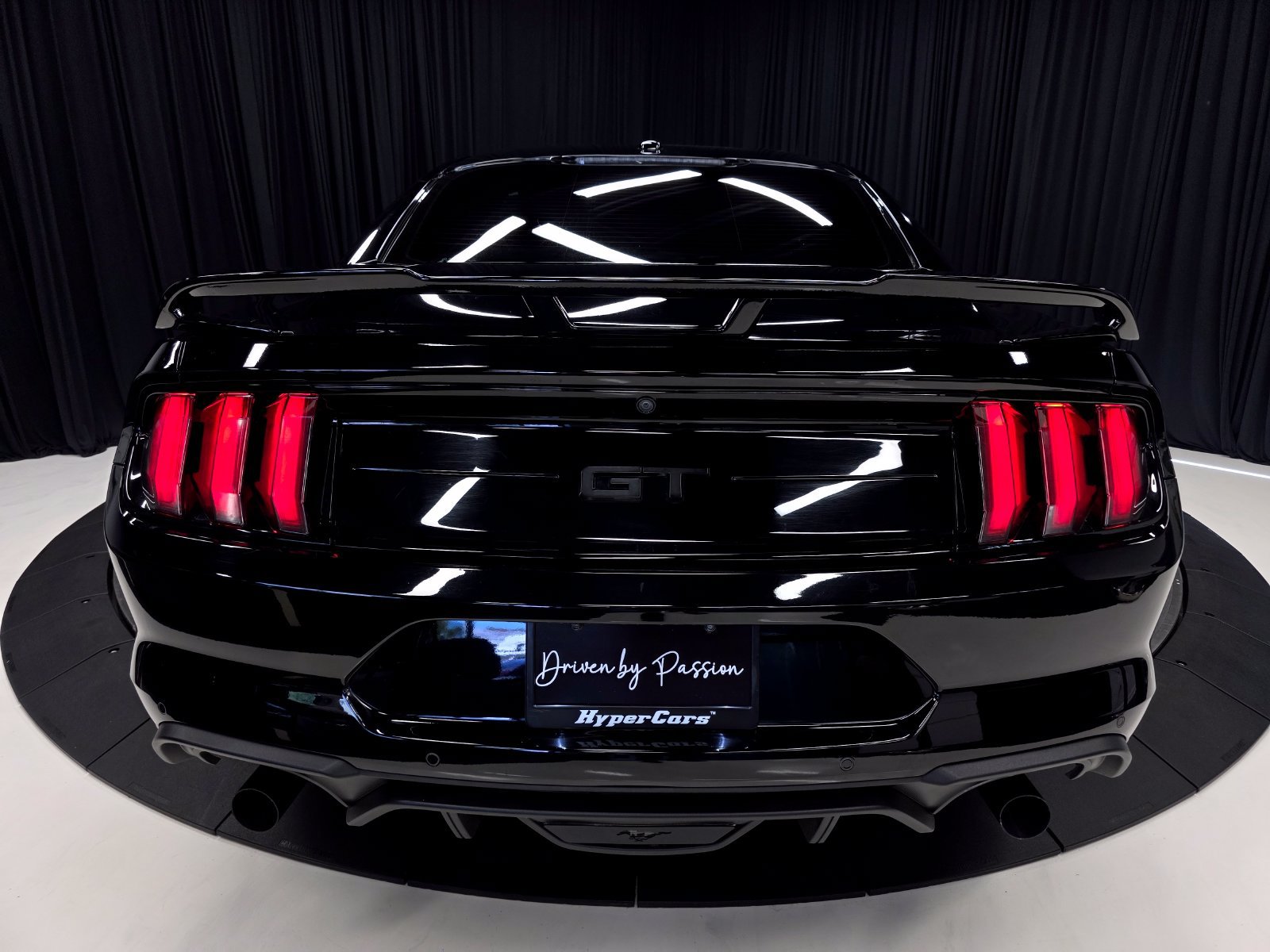 Used 2018 Ford Mustang GT Premium w/ GT Performance Package RWD image 51