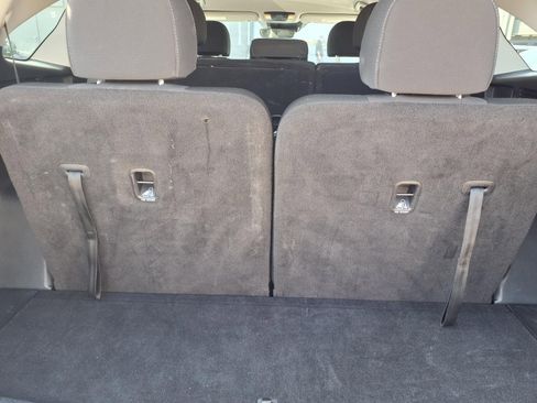 Used 2023 Kia Sorento LX image 19