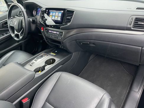 Certified 2024 Honda Passport EX-L image 30