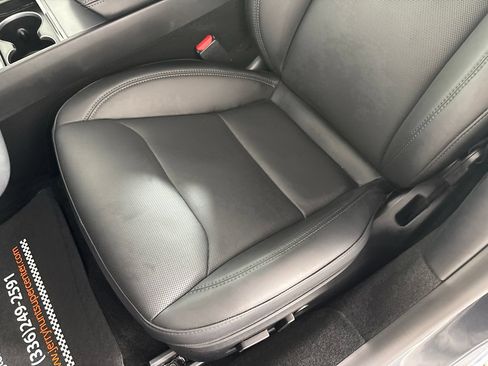 Used 2025 Tesla Model 3 Long Range RWD image 9