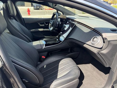 Used 2022 Mercedes-Benz EQS 450+ Sedan image 14