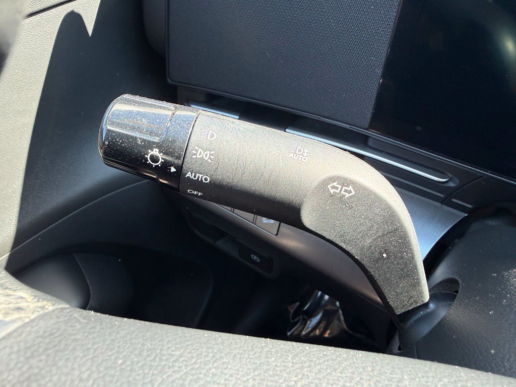 Used 2025 Hyundai Kona SEL AWD/4WD image 20