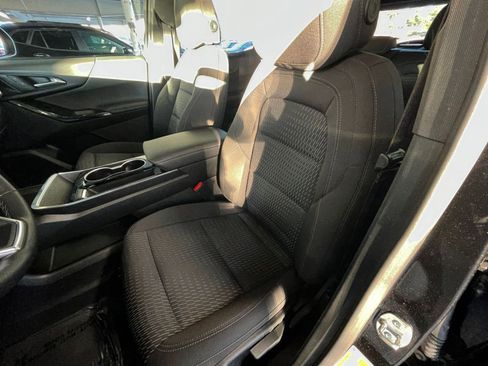 Used 2025 Chevrolet Equinox LT image 36